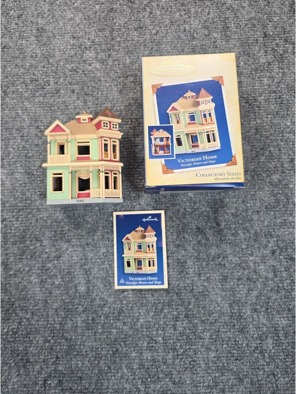 2005 Hallmark "Victorian Home" Nostalgic Houses & Shops 22nd - NIB